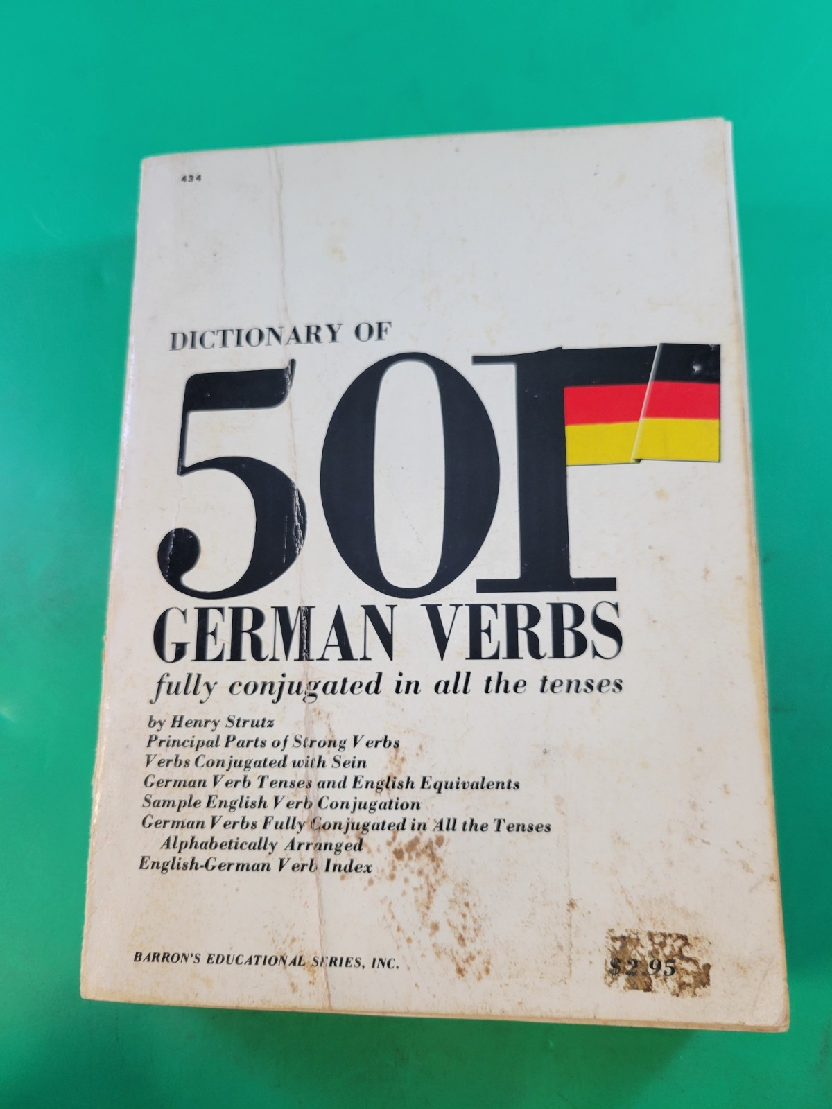 Dictionary of 501 German Verbs by Henry Strutz PB