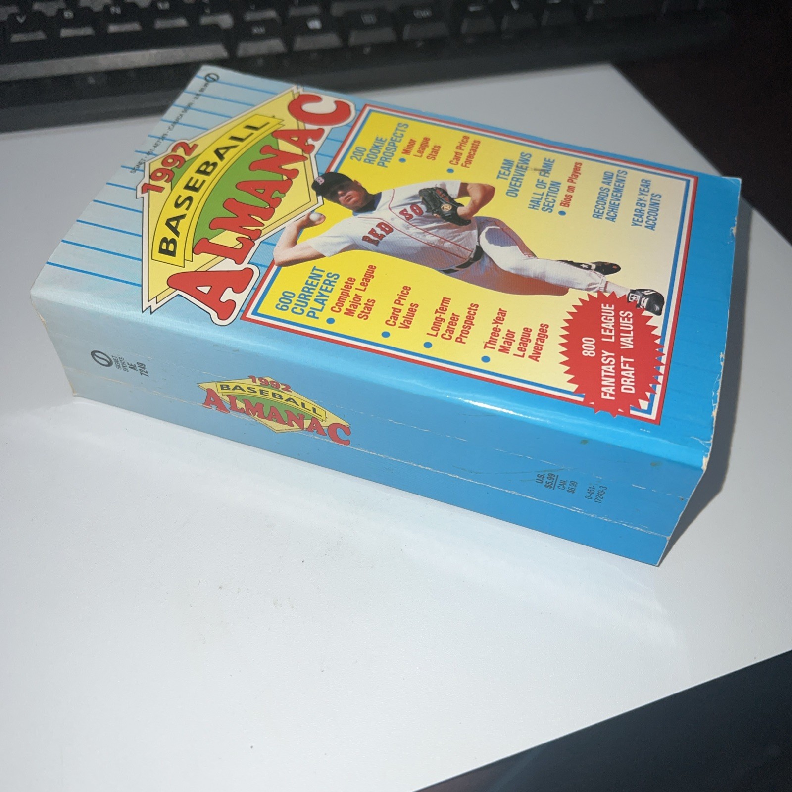 s13- 1992 Baseball Almanac Mass Market Paperback By Dan Schlossberg – 672 pages