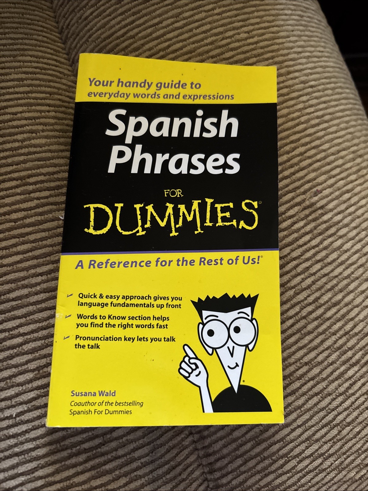 Spanish Phrases For Dummies – Paperback, by Wald Susana