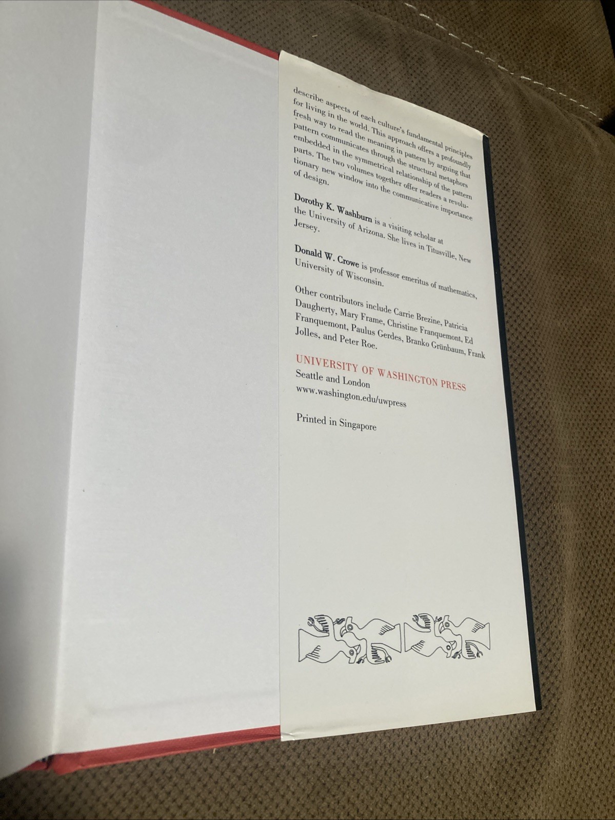 Symmetry Comes Of Age, The Role Of Pattern In Culture Hardback Book Dust Jacket
