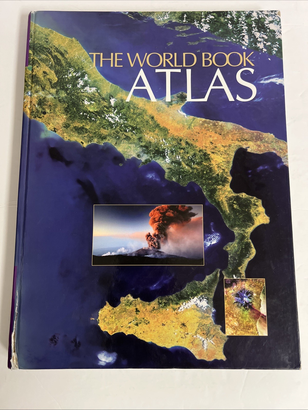 THE WORLD BOOK ATLAS BY WORLD BOOK – LARGE COLOR HARDCOVER BOOK