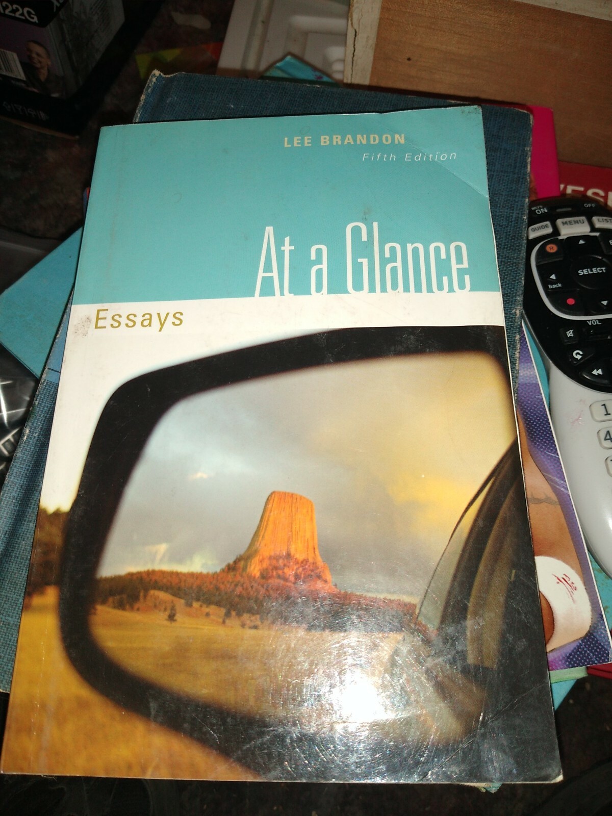 At a Glance: Essays (Basic Writing) – Paperback By Brandon, Lee – GOOD