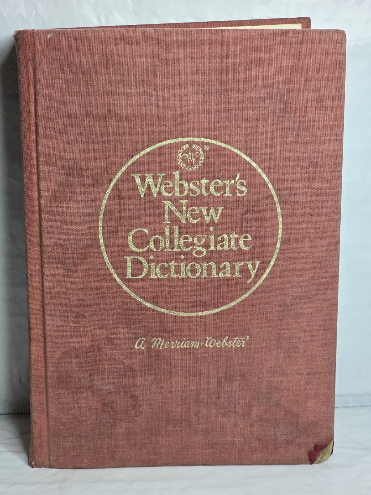 Vintage 1979 Websters Collegiate Dictionary Red Hardcover Book