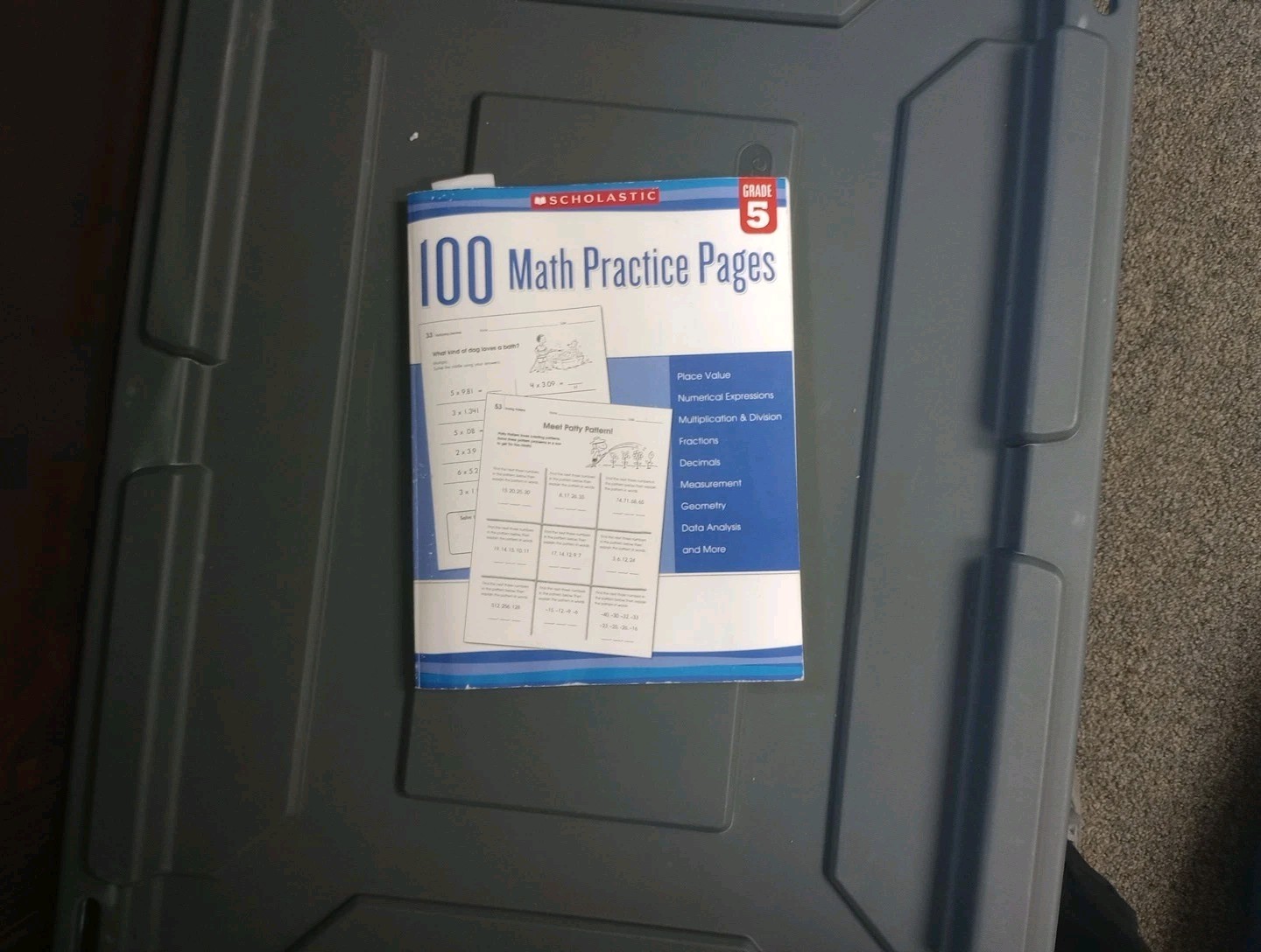 100 Math Practice Pages by Inc. Staff Scholastic (2015, Trade Paperback)