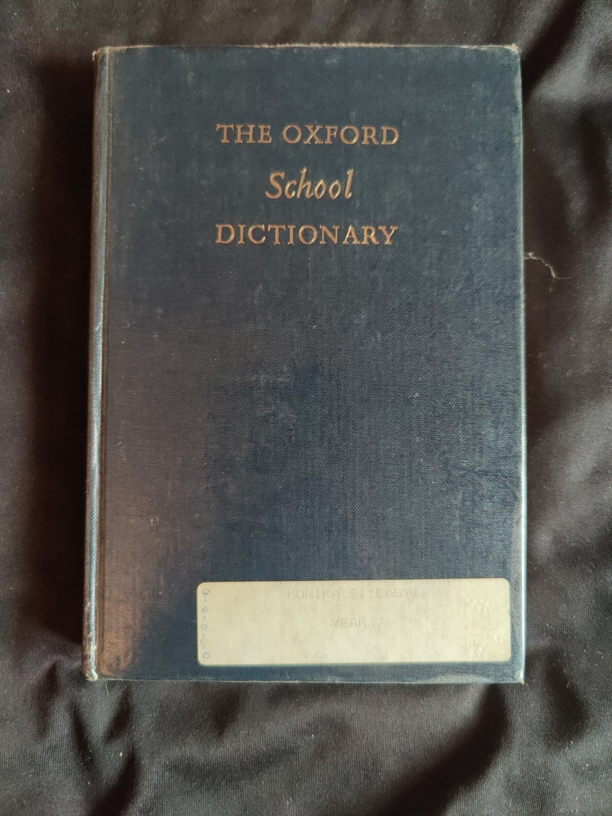 The Oxford School Dictionary – Second Edition – MacKenzie – 384 Pages – 1971