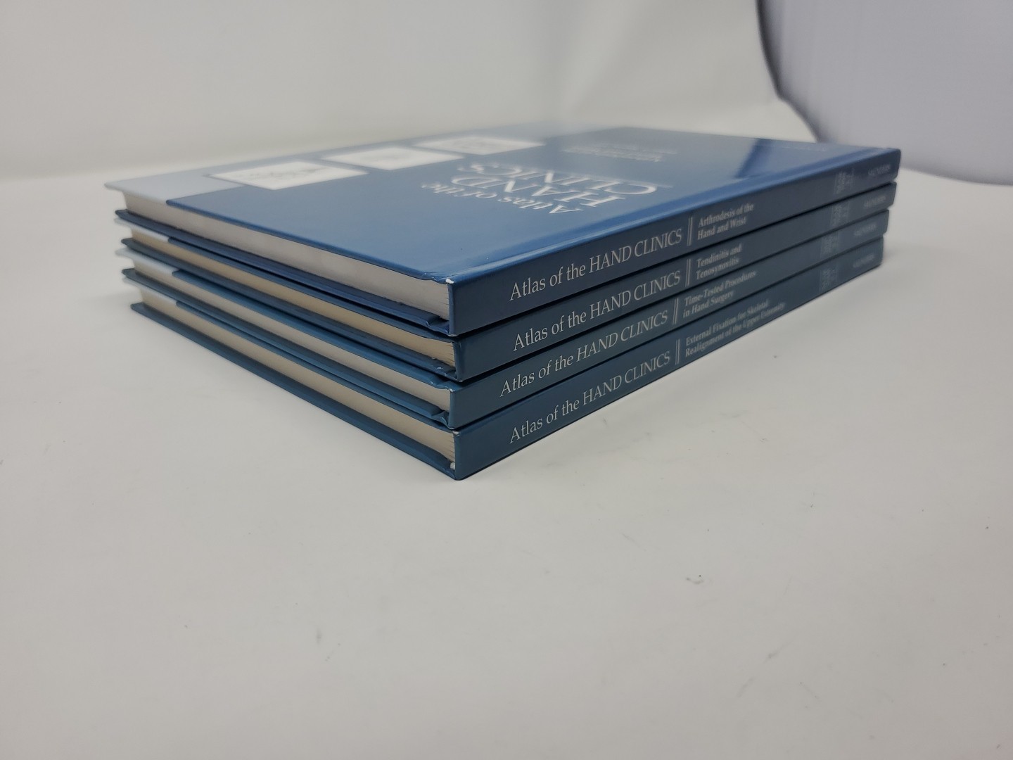 Atlas Of The Hands- Procedure Text- 4 Diagnostic Topics 20SRL1287
