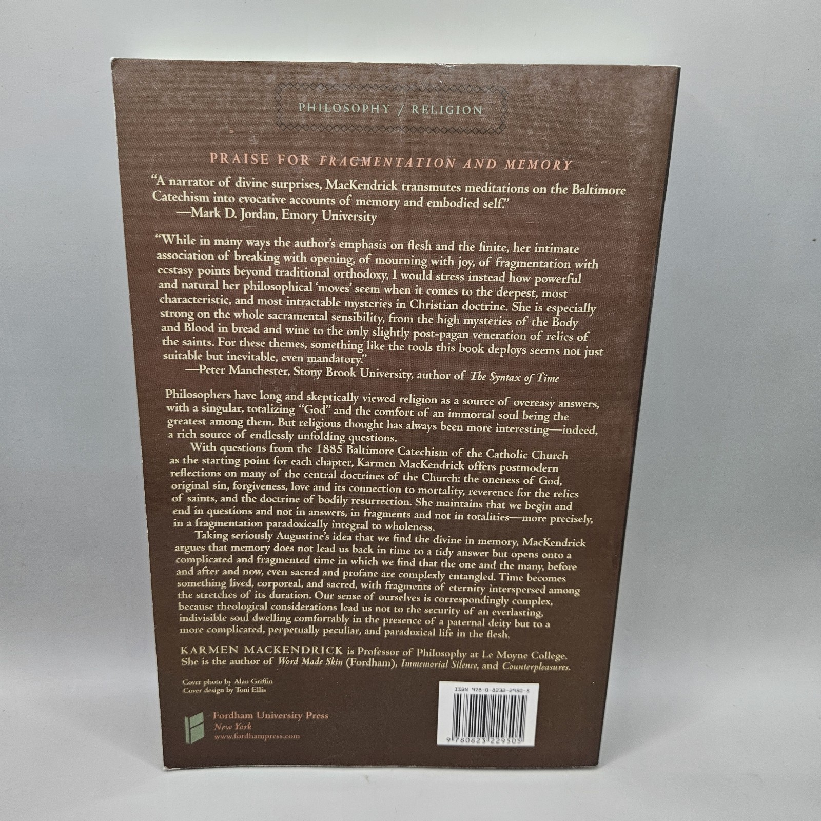 Fragmentation and Memory: Meditations on Christian Doctrine, MacKendrick-.
