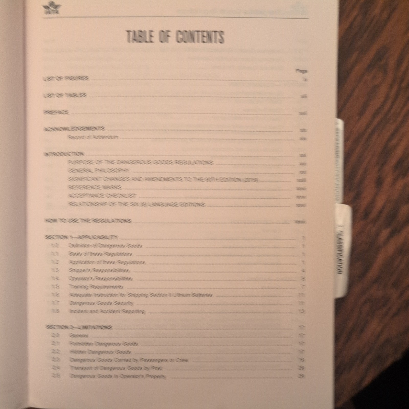 IATA Dangerous Goods Regulations-60th Edition